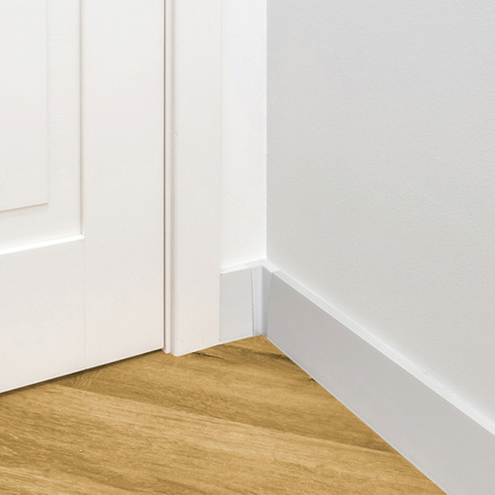 Fussleiste 2,2m Kunststoff Geschäumtes PVC Weiss