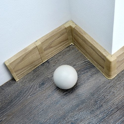 2,5m Fussleiste PVC 75mm Eiche Belvedere + Montagematerial Gratis