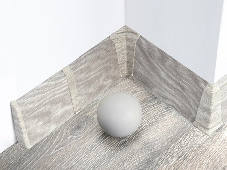 2,5m Fussleiste PVC 70mm Eiche Boulder + Montagematerial Gratis