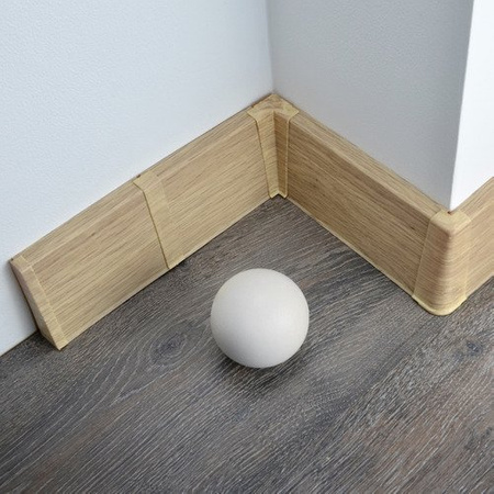 2,5m Fussleiste PVC 75mm Eiche Alcantra + Montagematerial Gratis