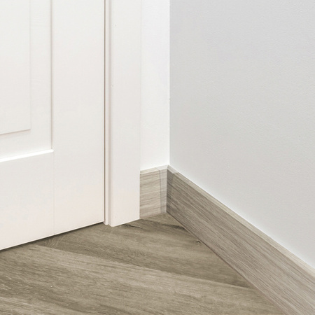 Fussleiste 2,2m Kunststoff Geschäumtes PVC Grönland